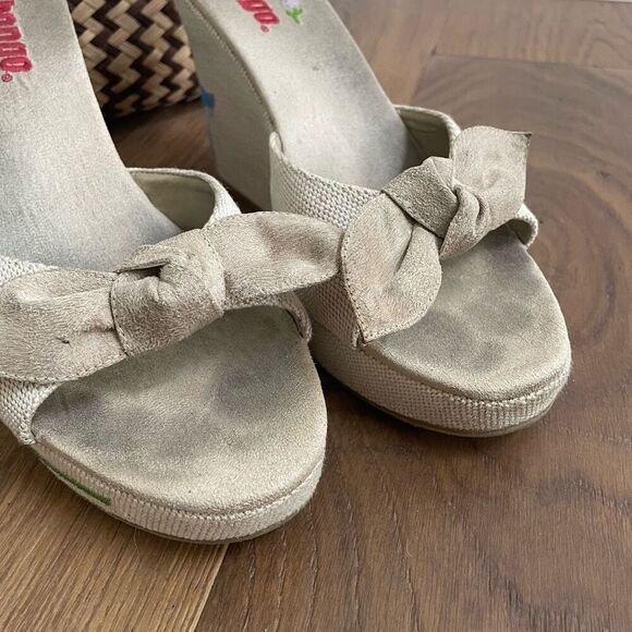 Vintage Y2K Bongo Wedge Sandals Heel Beige Floral Slip On Canvas Embroidered 9.5 - Picture 7 of 9
